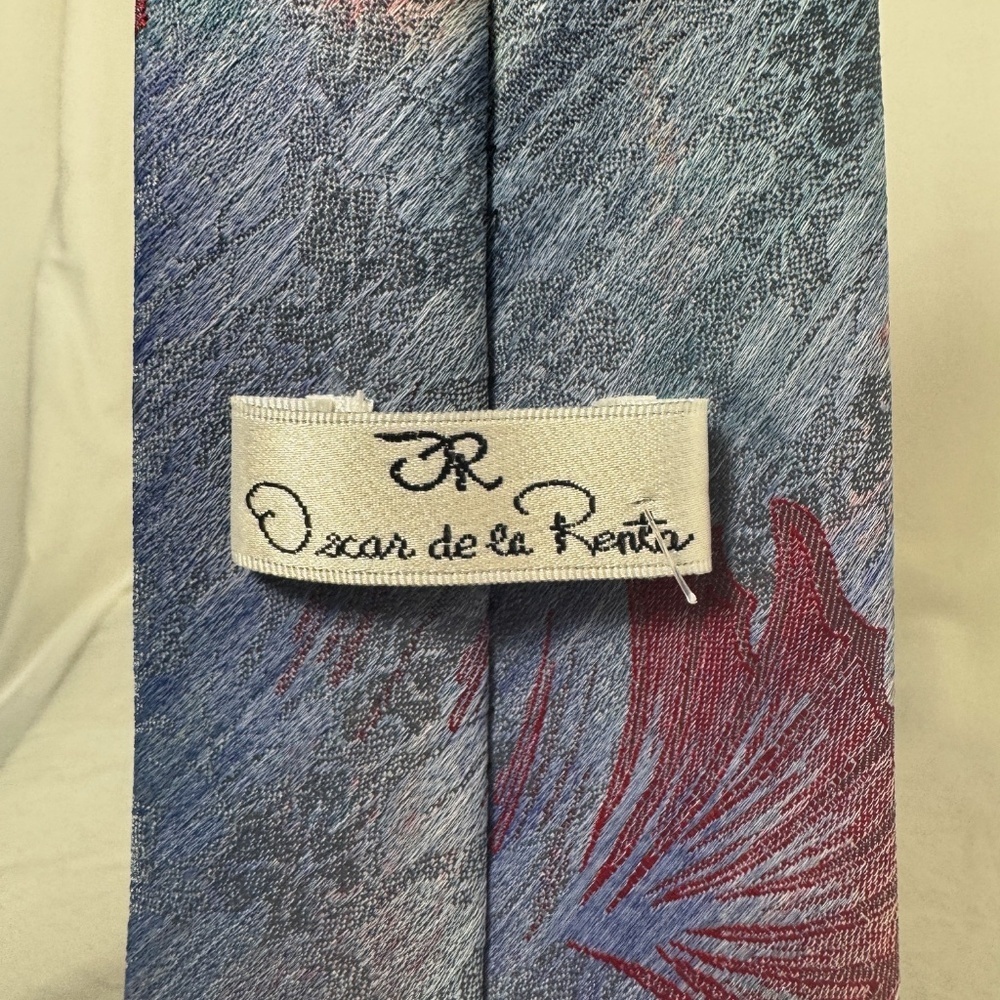 Oscar De La Renta Necktie Mens Abstract Blue Red Polyester Standard Width - Picture 2 of 8